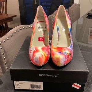 BCBGeneration watercolor patent platform heels size 7.5